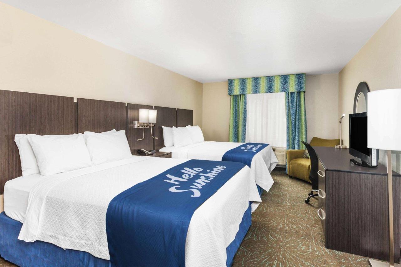 Days Inn & Suites By Wyndham East Flagstaff Exterior photo